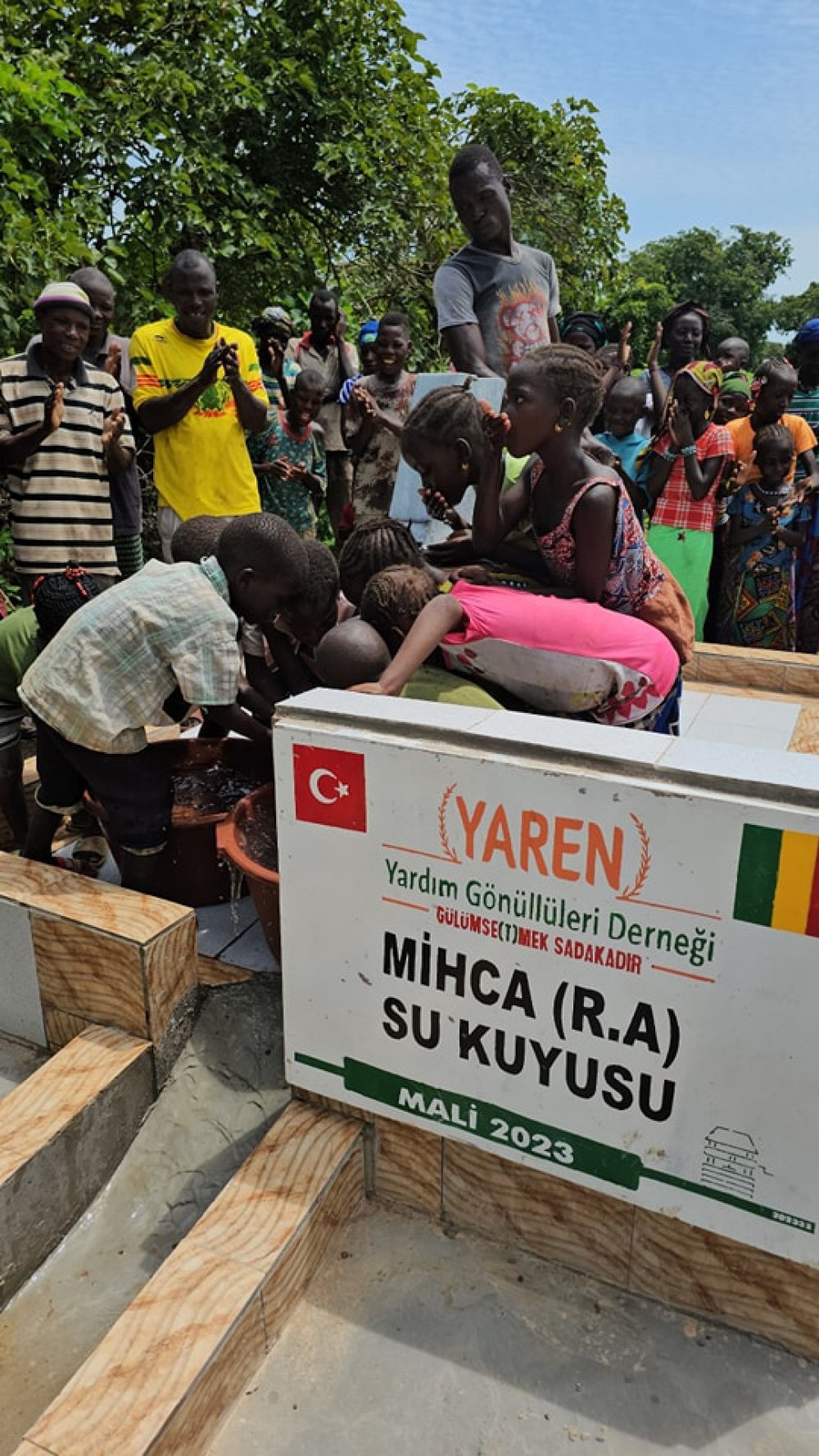 AFRİKA -MALİ de Bedir şehidi olan Mihca(r.a) su kuyusu açılışını gerçekleştirdik