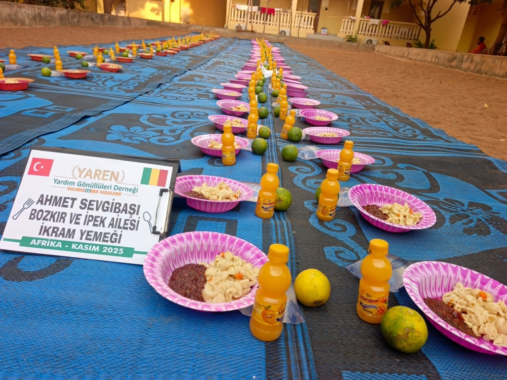AFRİKA -MALİ; Yemek ikramı...