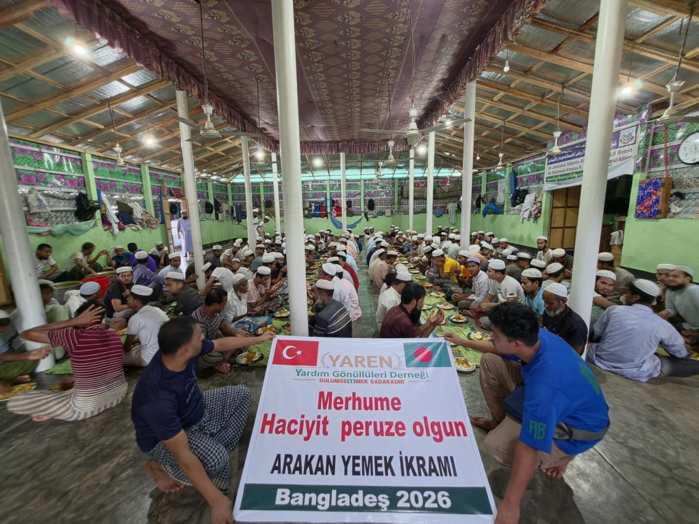 ARAKAN-BANGLADEŞ; Yemek ikramı…