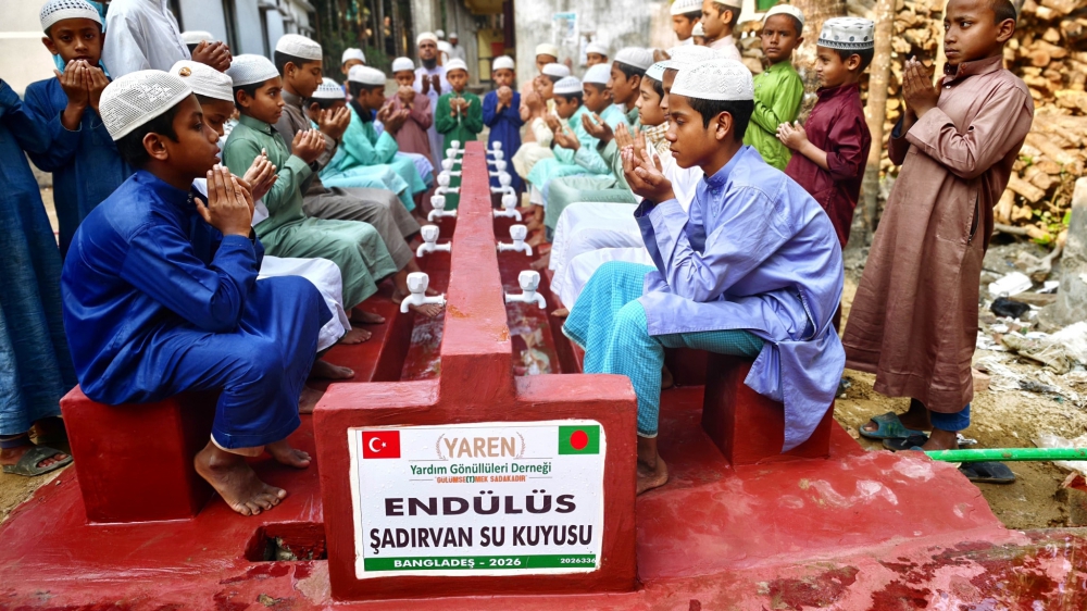 BANGLADEŞ; ENDÜLÜS Su kuyusu açılışı...