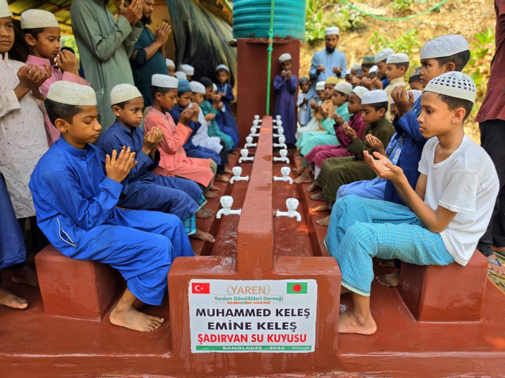 BANGLADEŞ; Şadırvanlı su kuyusu açılışı…