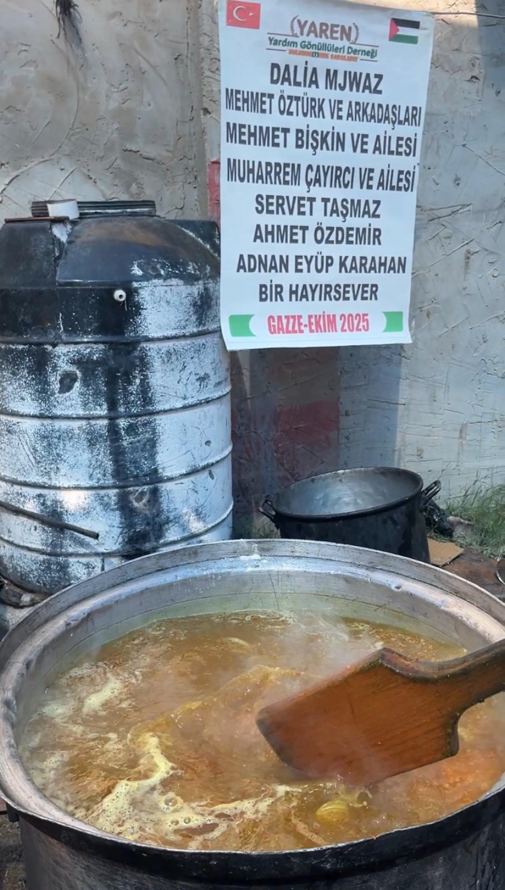 GAZZE; Her daim sıcak yemek ikramlarımız devam etmektedir. 