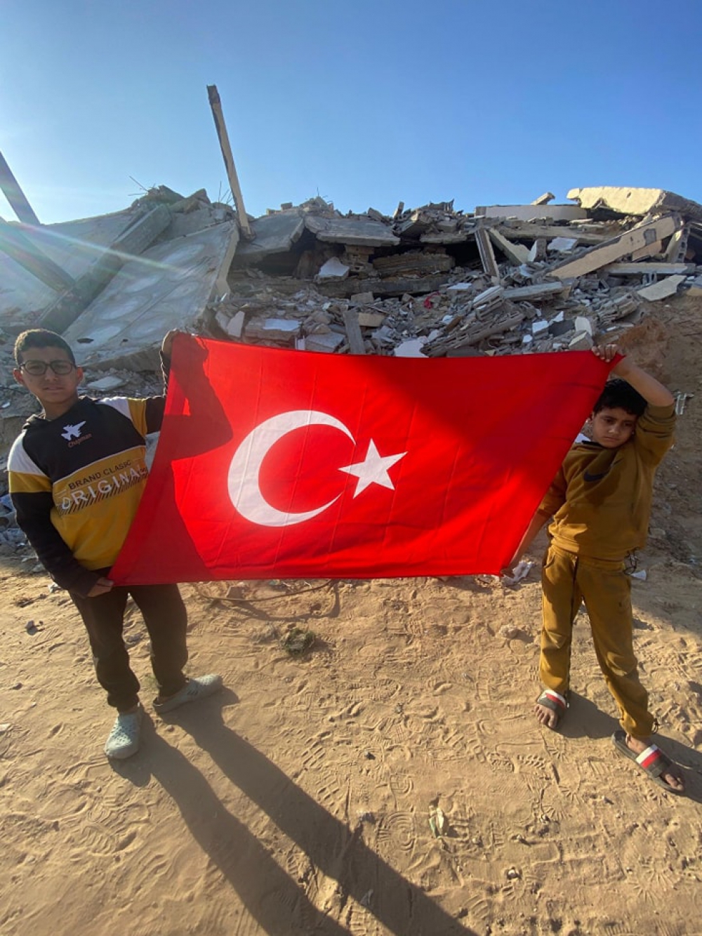 GAZZE; Mazlum Ashab-ı Gazze halkına ulaştırdığımız ikramlarımız