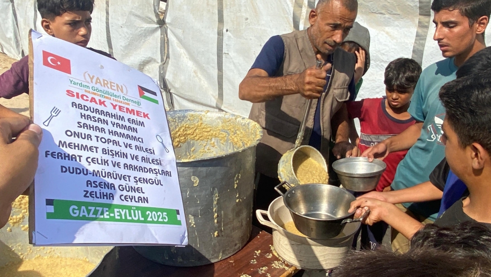 GAZZE ; Sıcak yemek dağıtım...  ( Tel Elhawa mah.)
