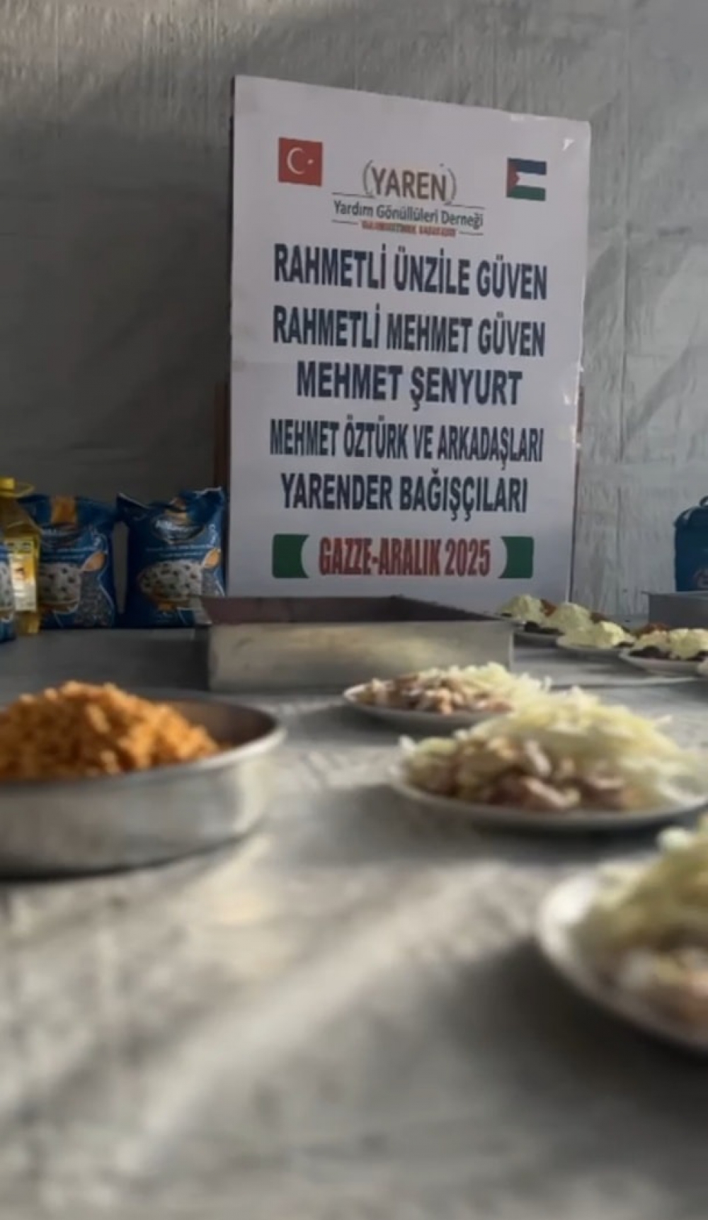 GAZZE; Sıcak yemek dağıtım...