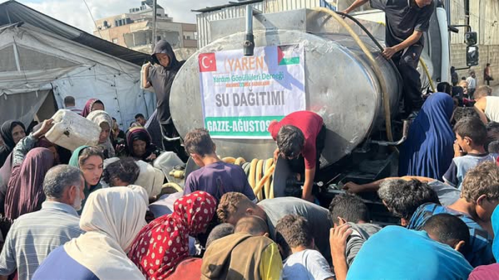 GAZZE; Su tanker dağıtım...
