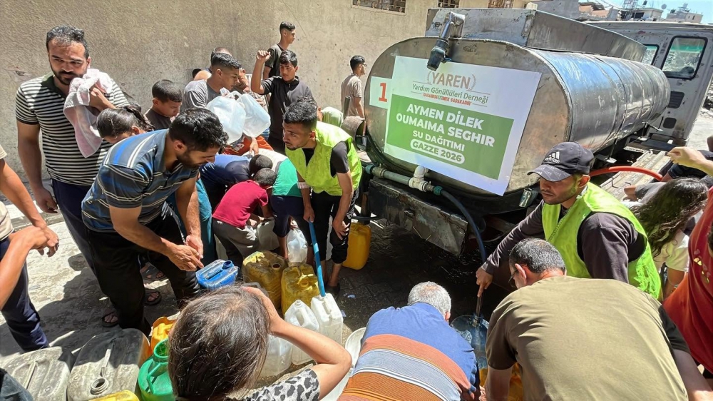 GAZZE; Tanker su dağıtım...
